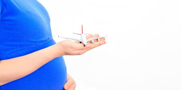 Podróże samolotem w czasie ciąży
