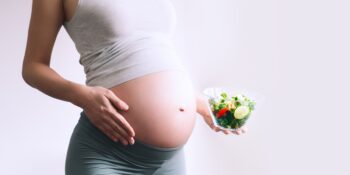 Ciąża bez zbędnych kilogramów – jak jeść zdrowo i nie przytyć zbyt wiele?